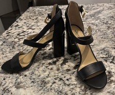 Michael Kors Black Chunky heel  Strappy Sandals Adjustable Strap Logo Buckle 8