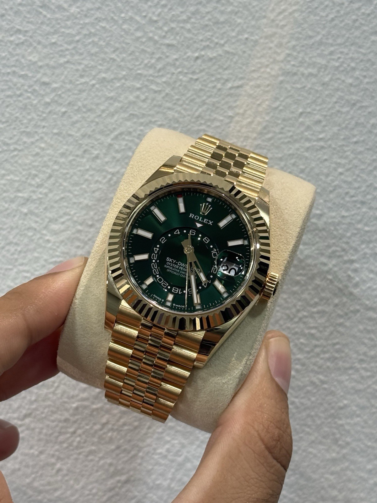 Rolex Sky Dweller Yellow Gold Green Dial Jubilee 336938 2025 image 9