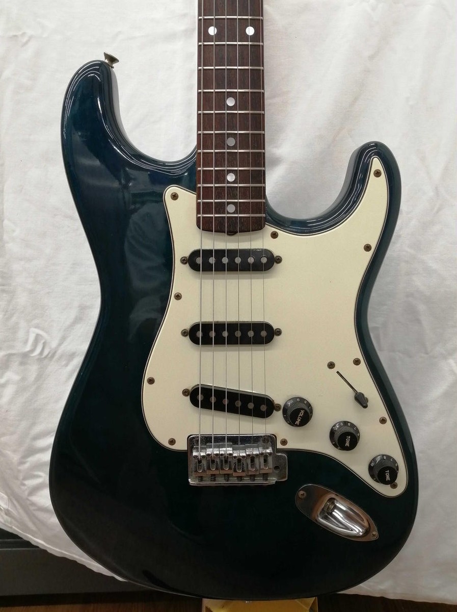 Fender Japan Electric Guitar Stratocaster Type N029591 ST72 for