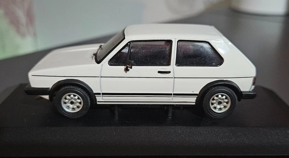 1/43 Boxed Model Corgi Vanguards VA12007 VW Golf GTI MK1 Alpine White - Image 3 of 4