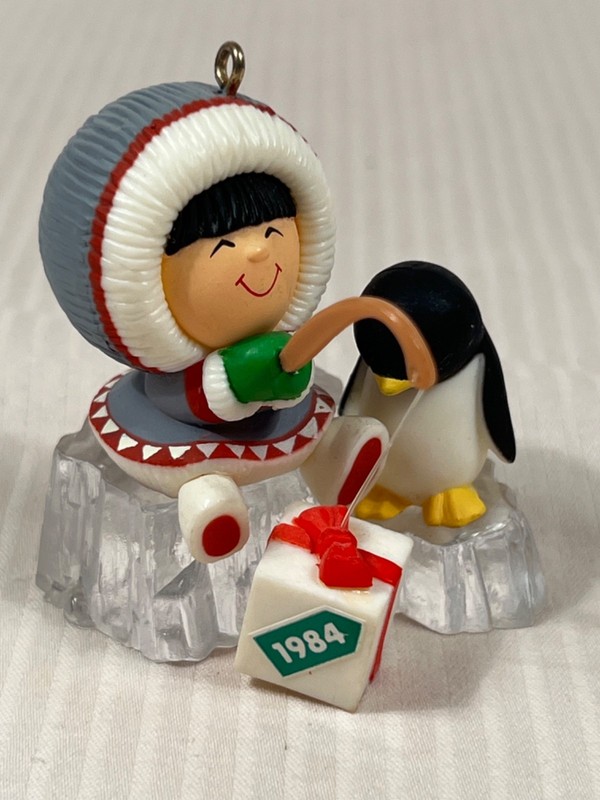 FROSTY FRIENDS 1984 HALLMARK ORNAMENT! FREE SHIPPING! NO BOX
