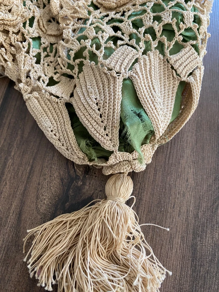 antiguo monedero victoriano crochet cordón interior floral muy antiguo crema, verde Foto 3 de 4