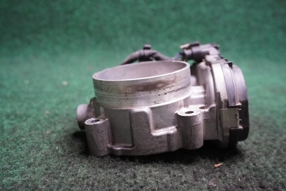 Chrysler 300 2014 3,6 L carrocería del acelerador OEM 05184349AC Foto 4 de 4