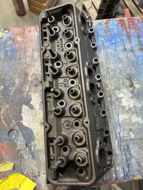 1759、1880、1762、681、1908、1952、1964、1972 OEM GM 3917291 Cylinder Head Small Block Chevy E167 Date