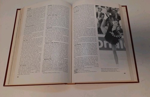 The World Book Year Book 1988 Events Of 1987 Red Gold Encyclopedia 80s History - Foto 9 di 13