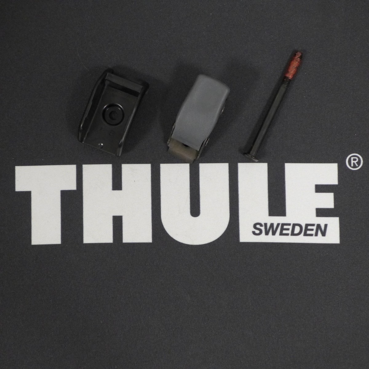 Thule Kit Clamp 5283 – Fahrzeugspezifischer Dachträger-Adaptersatz Für Evo/Edge Clamp Fußsysteme