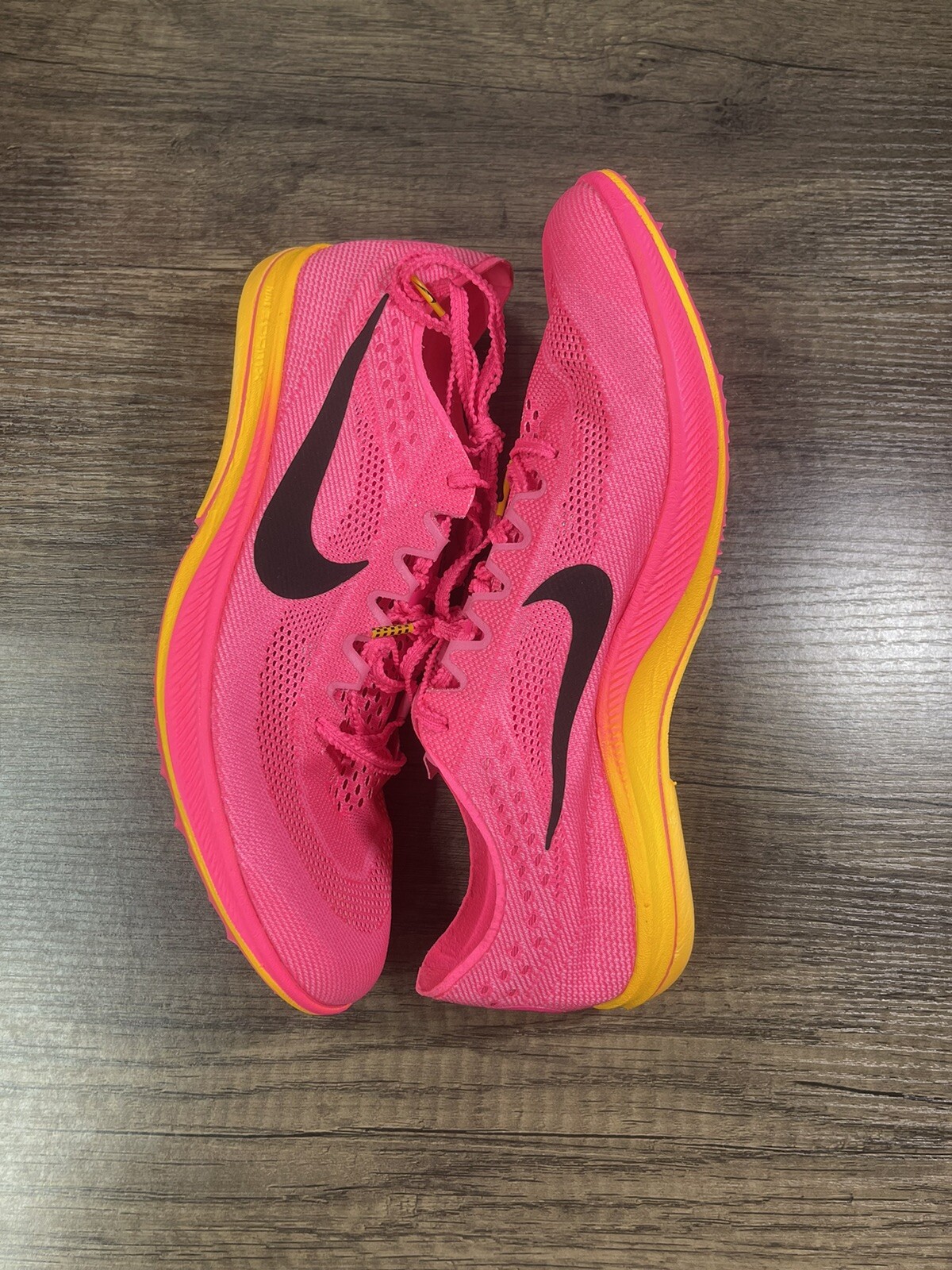 nike zoomx dragonfly size 9.5