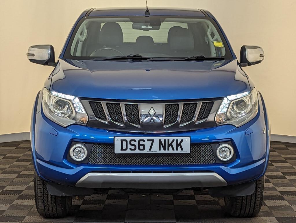 2017 MITSUBISHI L200 2.4 DID DC BARBARIAN 4WD EURO 6 4DR HEATED SEATS