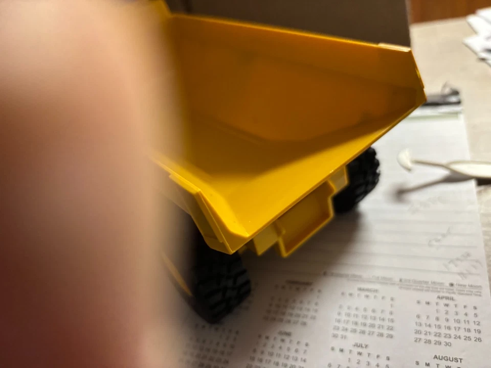 14" LONG NEW RAY VOLVO A40D  ARTICLATED DUMP TRUCK, NO PACKAGING # B 711 - Image 3 of 3