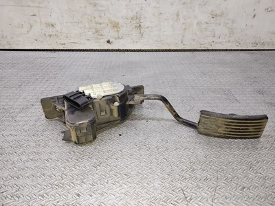 Mitsubishi Grandis 2009 Diesel Gaspedal APM30005 DEV439988