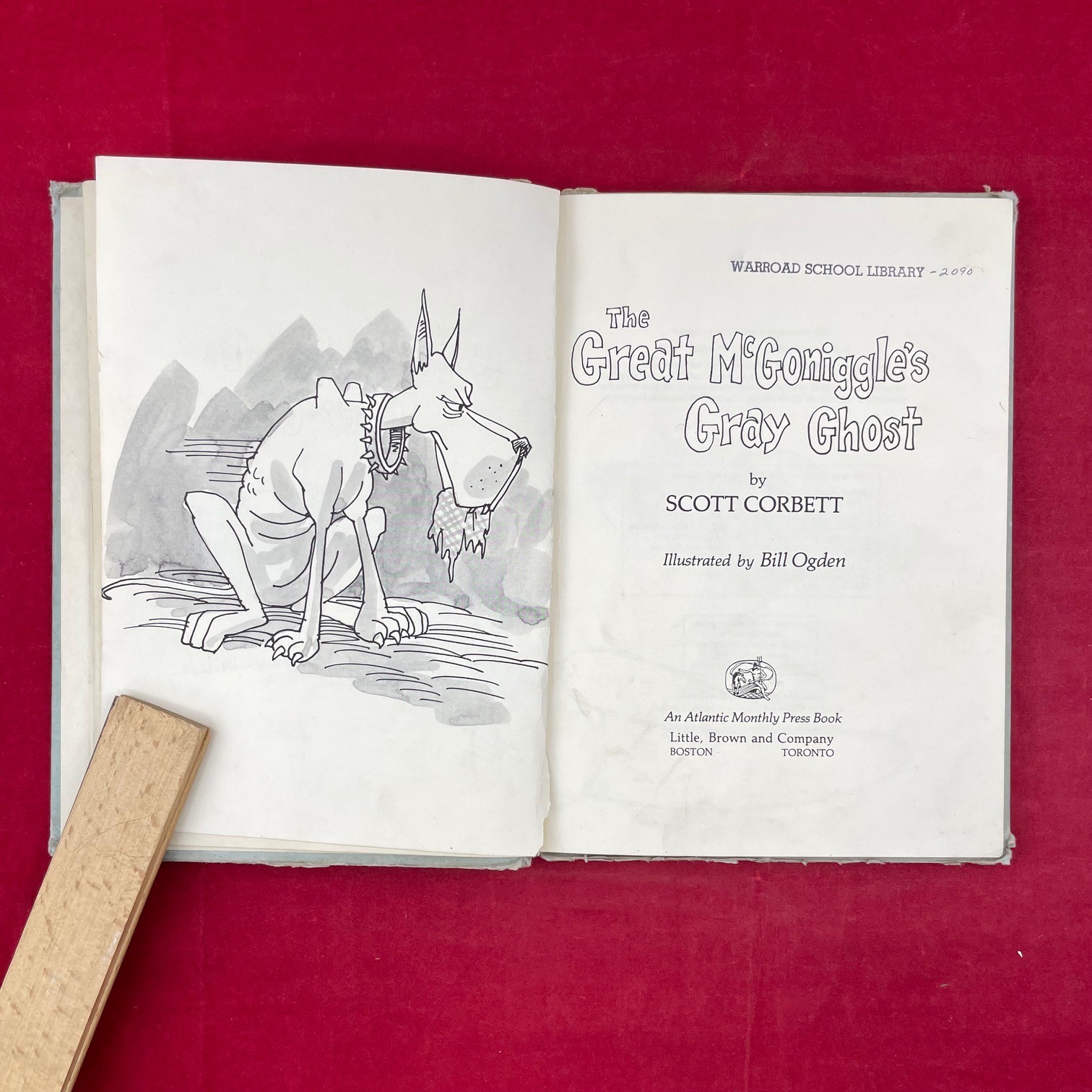 Vintage 1975 The Great McGoniggle's Gray Ghost Hardcover Book - Discard