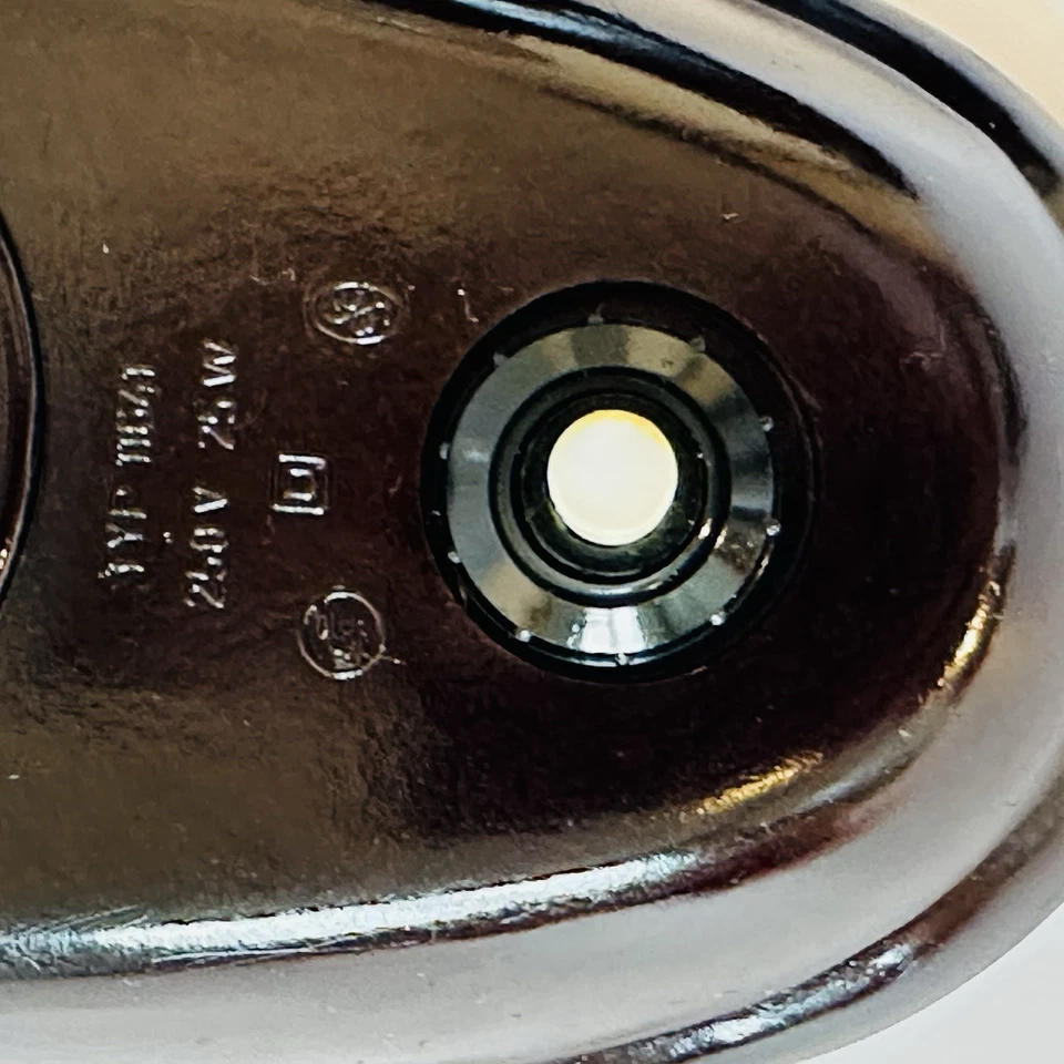 Pair Of Bakelite Table Lamps Elektrovist Mod 11641 Czechoslovakia 30 - Image 3 of 4