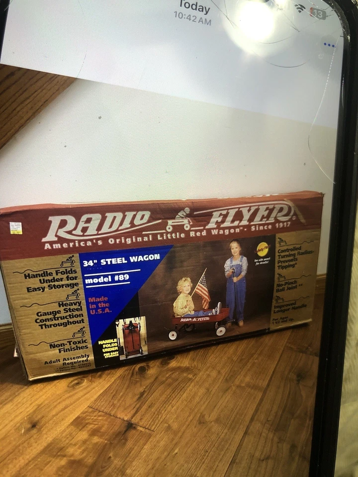 Radio Flyer 1998 34” vagón rojo acero modelo #89 West Grand Avenue Chicago, IL NUEVO EN CAJA Foto 2 de 4