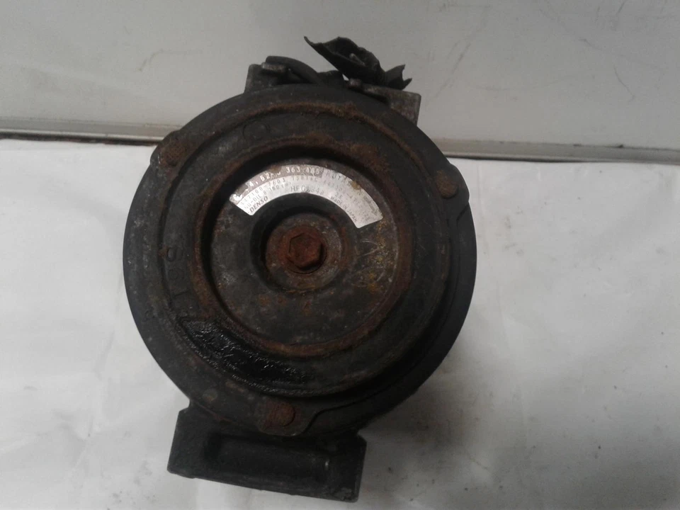 Compresor de aire acondicionado usado se adapta a: BMW 740i 1998 grado A Foto 4 de 4