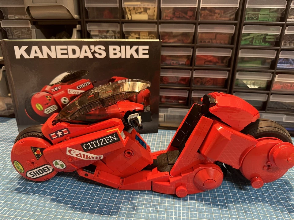 LEGO MOC - Arvo Brothers Kaneda’s Bike - Akira - Bild 2 von 4