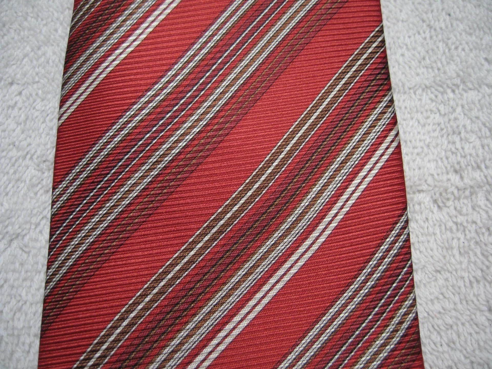 BIJOUX TERNER HOMBRE CORBATA ROJA CON RAYAS TOSTADAS 4 X 63 EXTRA LARGA Foto 3 de 4