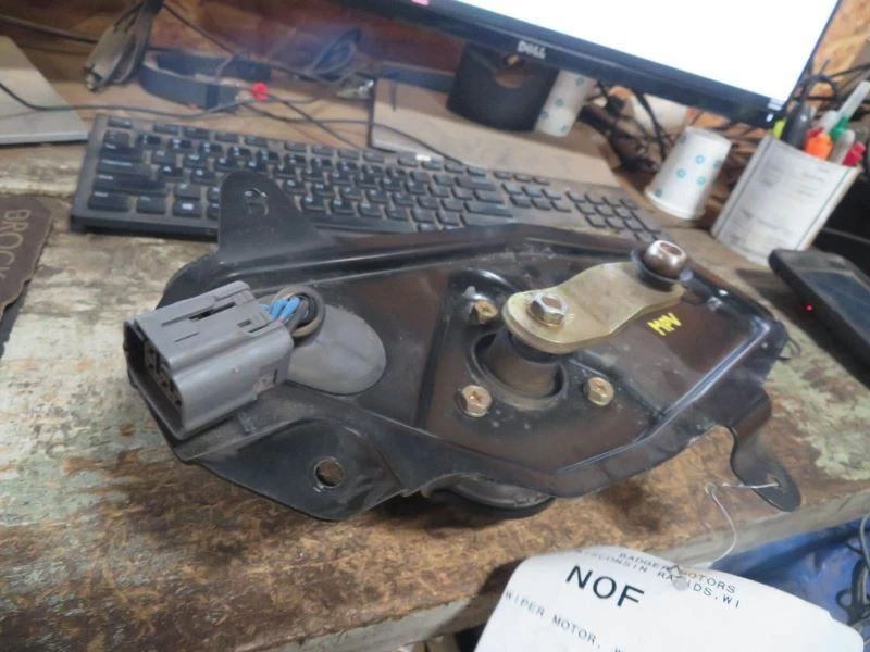 Windshield Wiper Motor 2.3 Quart Tank Fits 02-06 MAZDA MPV 30533 - Image 2 of 2