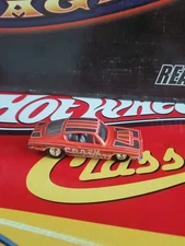 Hot Wheels 2011 Garage Boxed Set '68 Plymouth HEMI Cuda Orange Real Riders