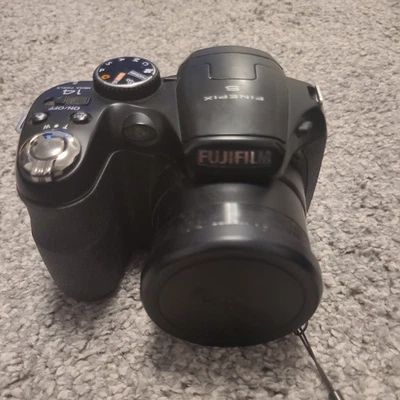 Fujifilm FinePix S Series S2995 14.0MP Digital Camera - Black