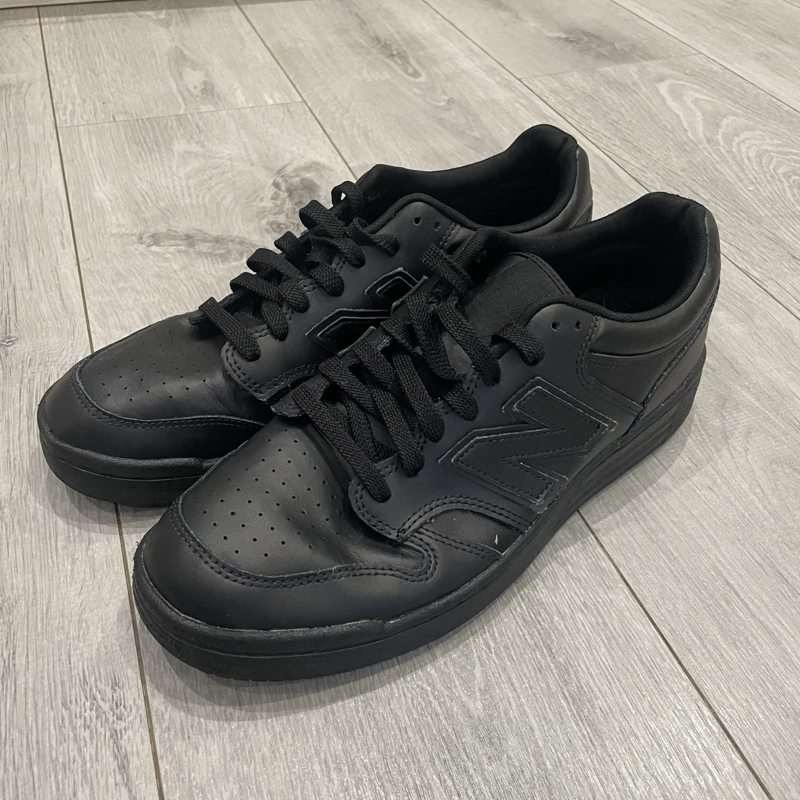 Scarpe New Balance 480 Court Scarpe da Ginnastica Nero Uomo UK 8 5