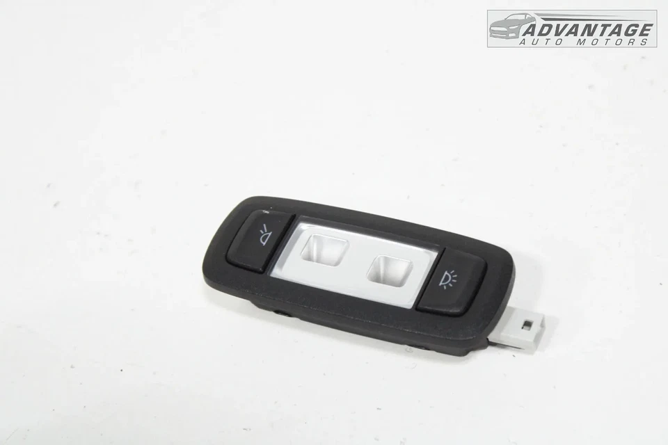 BMW 740I XDRIVE G12 2017-2019 techo trasero derecho luz cúpula de lectura OEM Foto 2 de 4