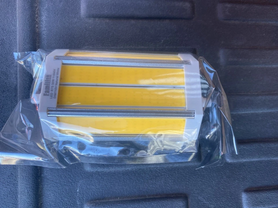 Familite LED 30W COB R7S 110V Replacement - Natural White 4000k 2pc - Image 3 of 4