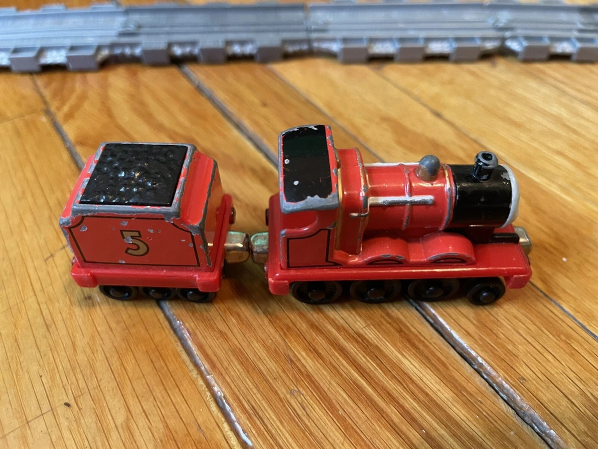 Thomas The Train Tank Engine JAMES AND 1 TENDER #5 Wood Red