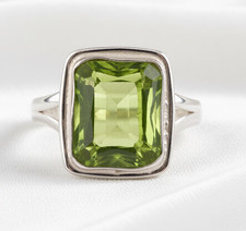 Beautiful Peridot Gemstone 925 Sterling Silver Handmade Jewelry Ring All Size