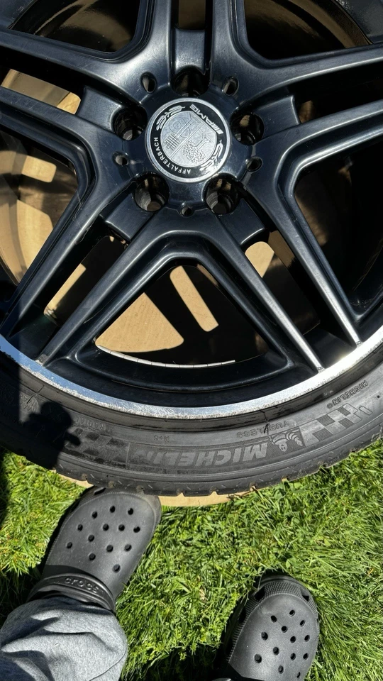 Ruedas Mercedes AMG “18” OEM - Juego delanteras y traseras con neumáticos Foto 4 de 4