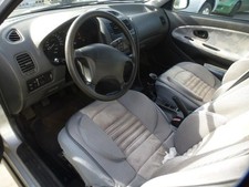 Feu arrière Mitsubishi CARISMA