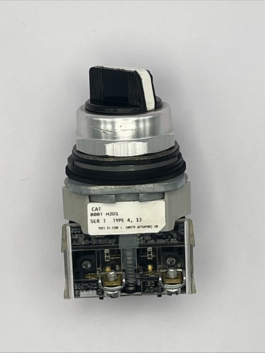 Allen Bradley 800T-H2D1 Series T 2 Position Maintained Selector Switch