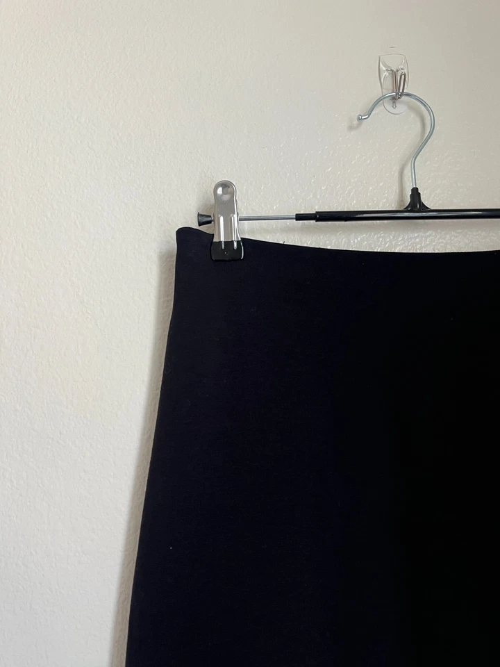 Falda lápiz para mujer THE ROW con detalle de ribete de cuero elástico en negro talla XSMALL Foto 2 de 4