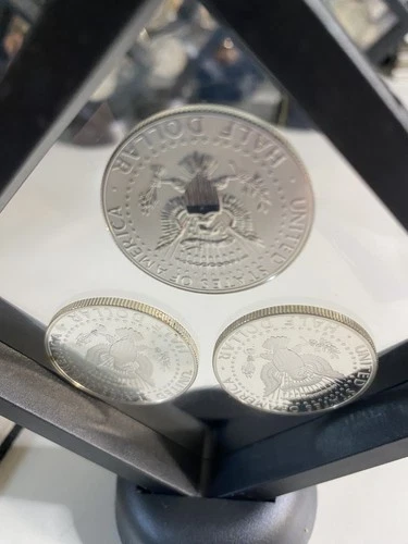 Lot Of Three Kennedy Halves With A 2018 Reverse Proof At 199 Thousand Mage