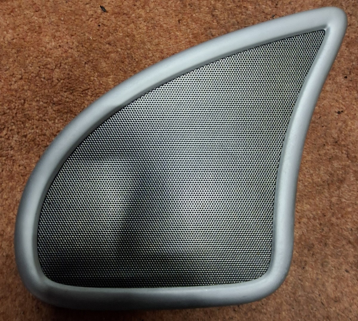 BMW MINI ONE COOPER S HARMAN KARDON REAR SPEAKER GRILLE RH R50 R53