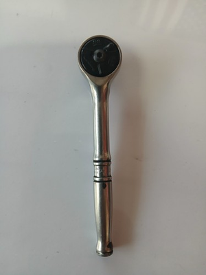 #ad #bk380 Snap On Tools USA T860 1 4” Drive Round Head Short Chrome Ratchet 4.5” $40.00