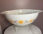 Pyrex Town and Country White Cinderella 4 Quart Mixing Bowl #444, Vintage 1960s