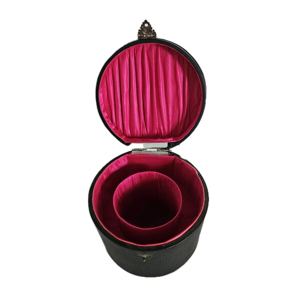 Caja de cuello de cuero antiguo para hombres victorianos con 3 cuellos de camisa Bisagra de latón 6" x 7" Foto 3 de 4