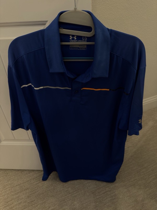 Under Armour Men’s Golf Shirt Large. Logo On Sleeve.
