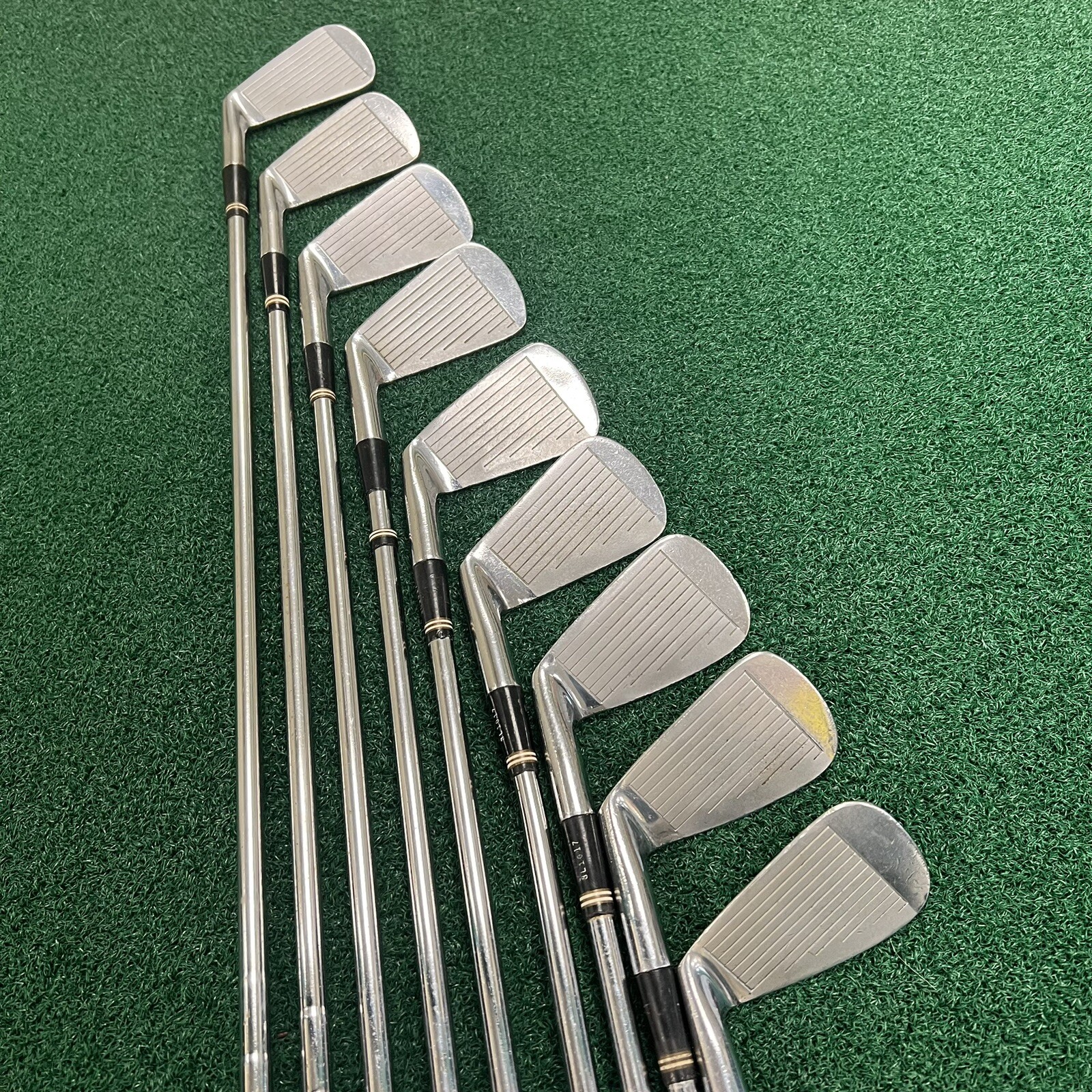 1974 MacGregor Tourney Blade Iron Set Men's Right Hand 2PW Stiff Flex