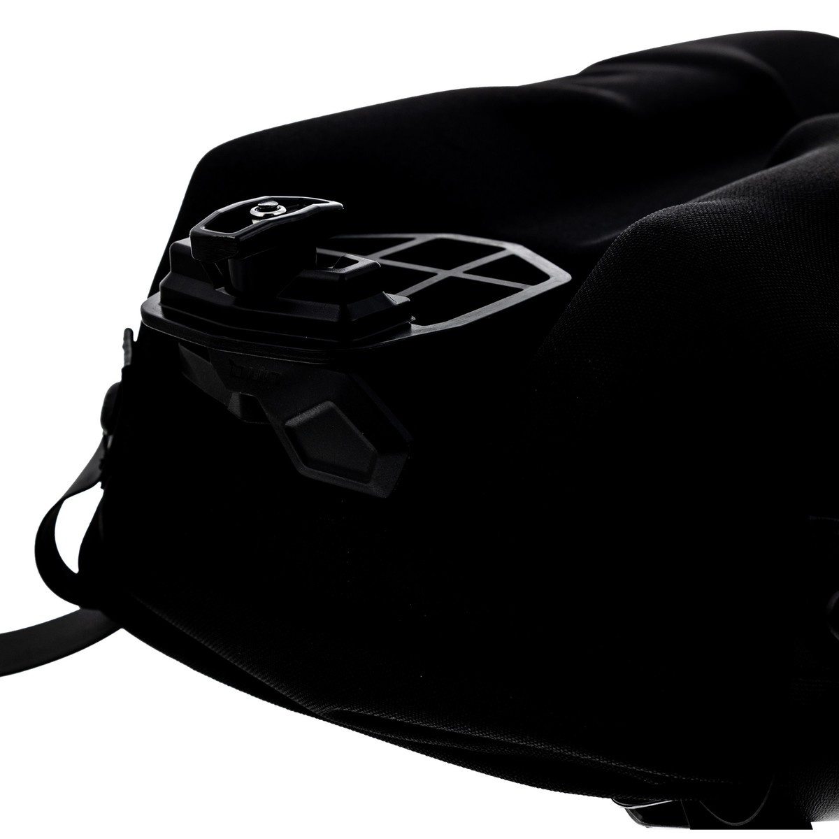 Ski-Doo 860202620 LinQ Deep Snow Pro Lightweight 26L Storage Ski-Doo 860202620 LinQ Deep Snow Pro Lightweight 26L Storage