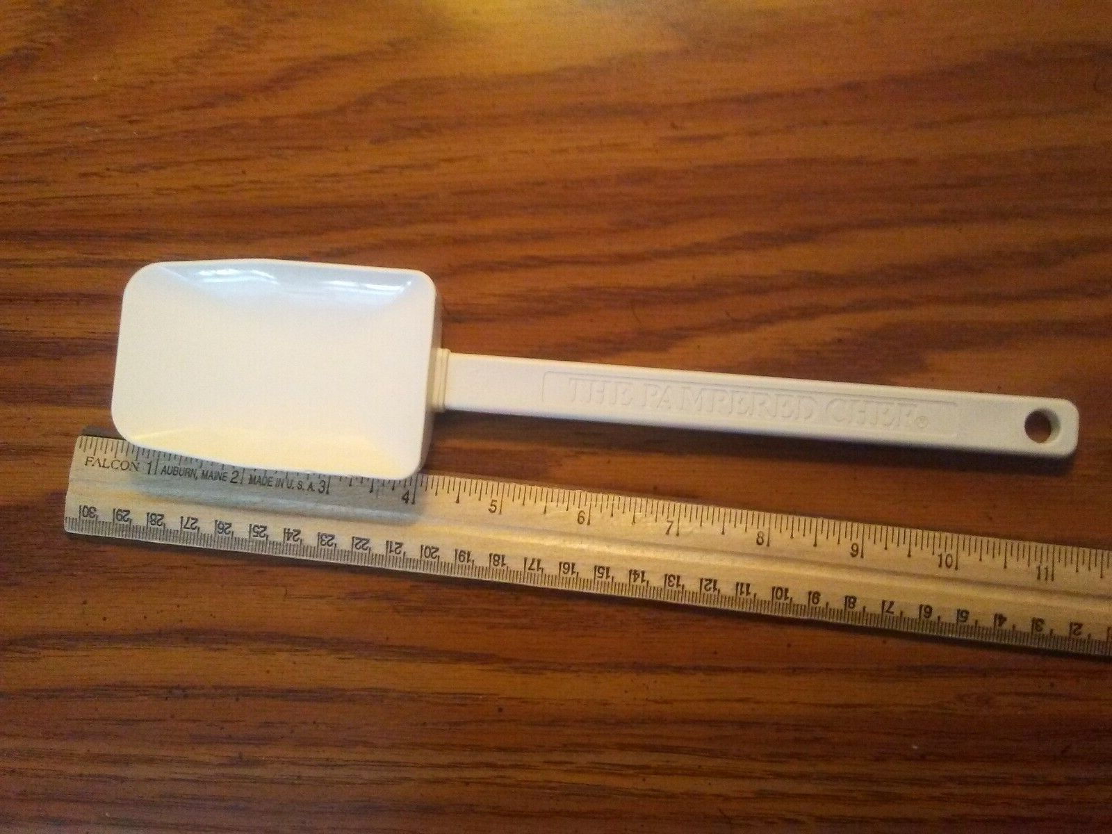 Pampered Chef 12-inch Heavy Duty White Silicone Mix N Scraper Spatula Made in USA