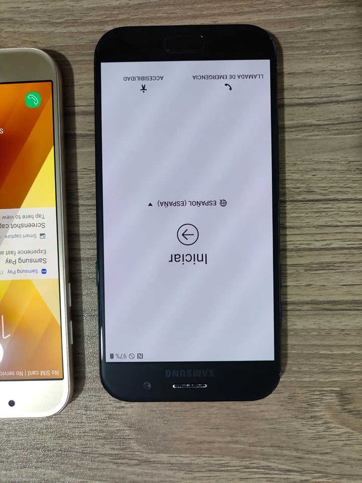 Samsung Galaxy A5 (2017) Unlocked 4G Android 32GB SM-A520F fully functional - Image 3 of 4