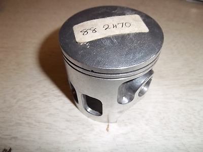 YAMAHA DT175MX - NVT RAMBLER BLANKER KOLBEN 0,25mm O/S ORIGINAL YAMAHA 2A7-11635-00