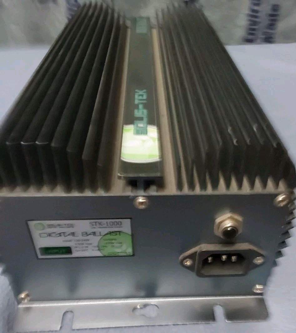 Solis Tek STK-1000 1000W Dimmable MH/HPS Digital Ballast. 120-240V 