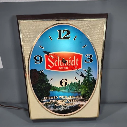 Schmidt Beer Lighted Wall Clock Vintage Bar Sign Northwest Man Cave Decor