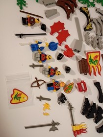 Lego Dragon Knights Fire Breathing Fortress 6082 parts Incomplete