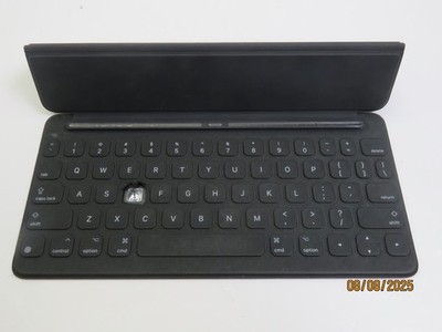Buy Apple Smart Keyboard Folio Case Black for iPad Pro 11