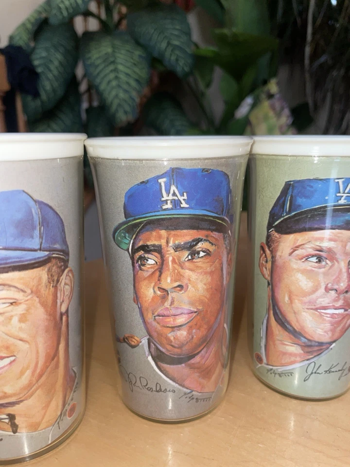 7 Vtg L A Dodgers 1965 Volpe Union 76 Cups Drysdale Wills Davis Osteen Roseboro - Image 3 of 4