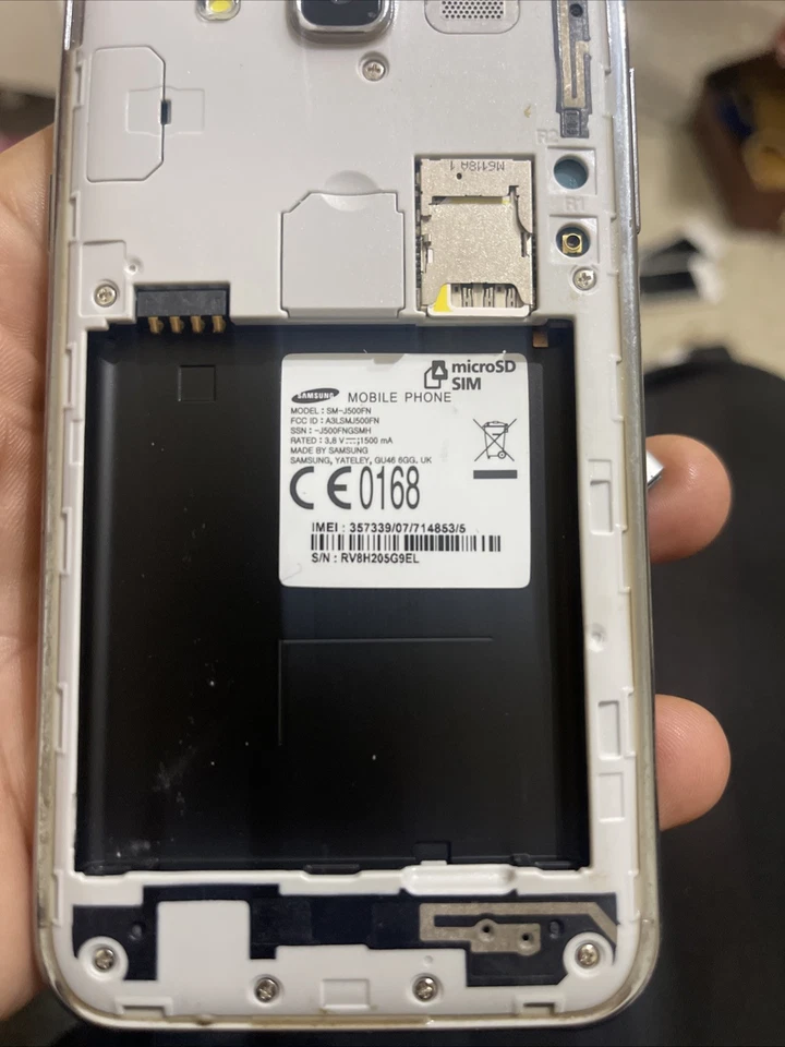 Samsung Galaxy J3 (2016) SM-J320FN 8GB Gold (Unlocked) Smartphone Good Condition - Image 3 of 3