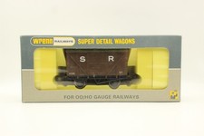 Wrenn W5033 Southern Region Brown Ventilated Van No. 41596 12T (Long Box)